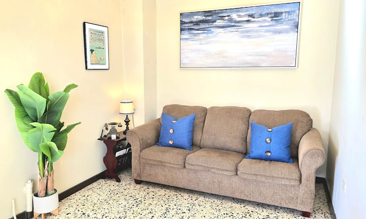 Jayuya - Steps From Down Town, Tv, A/c, Wi-fi, - Puerto Rico