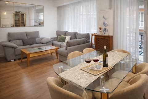 Top Airbnb: LUNAcentro “5 bedrooms“ spaciousness and heating en Granada