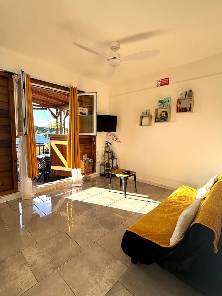 Akaroro Studio Familial, Poche Chu, Wifi, Piscine - Guadeloupe