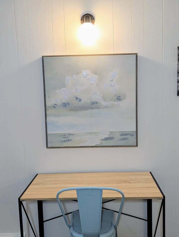 This little office space is in the second bedroom with the queen size bed. This second bedroom is also attached to the third bedroom.