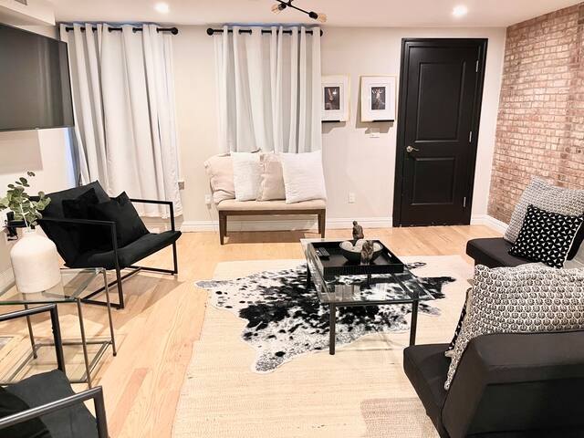 Private European Garden Apartment gallery image 5