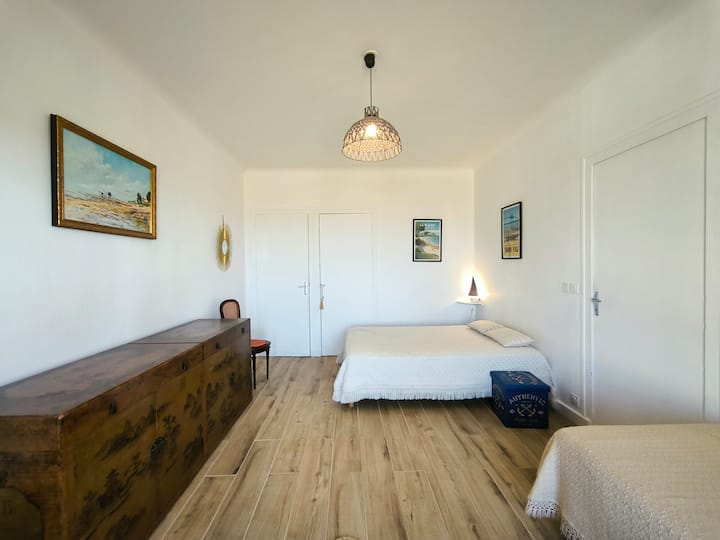 Bedroom with ocean view, one double bed 140*190 cm, one single bed 80*190 cm