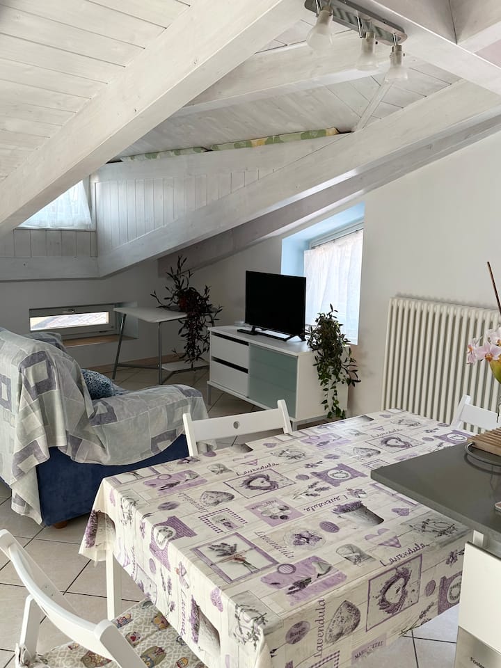 "Casa Zen"  Attic With An Amazing View! - Limone Sul Garda