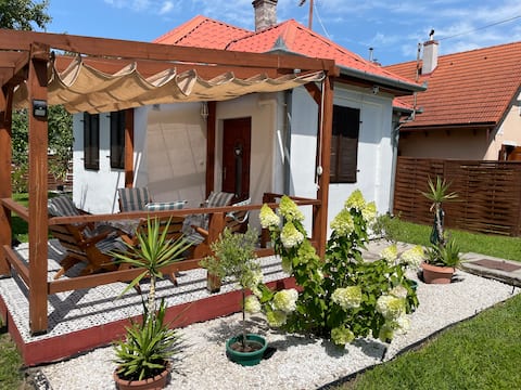 Popular Airbnb listing: Villa Csilla in Balatonmáriafürdő