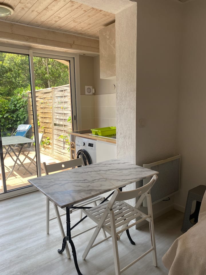 Le «&nbsp;Carlabel&nbsp;», Studio à 2 Pas Du Port - Sausset-les-Pins