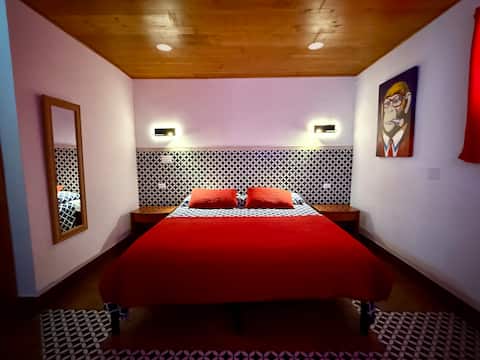 Suite near VISA USA Cita CAS, American Consulate