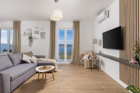 Popular Airbnb listing: Zara's place with a beautiful seaview in Grad Crikvenica