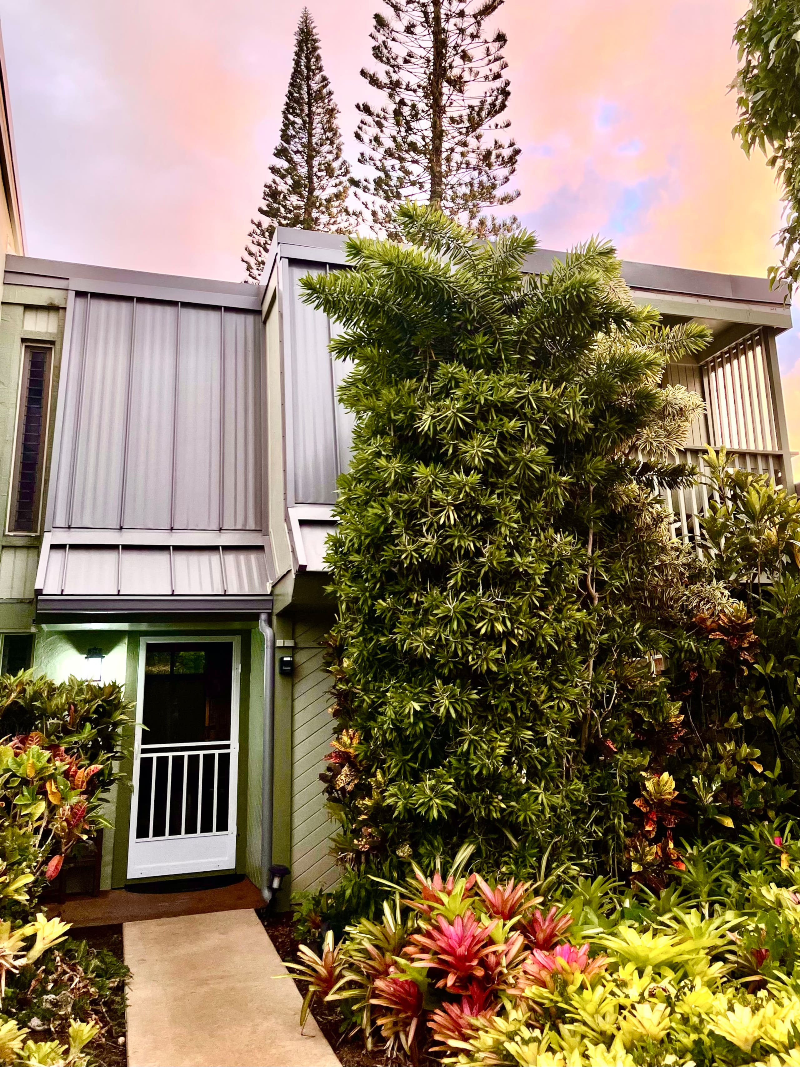 Townhouse in Princeville · ★4.9 · 3 bedrooms · 4 beds · 3 private baths - Image 37