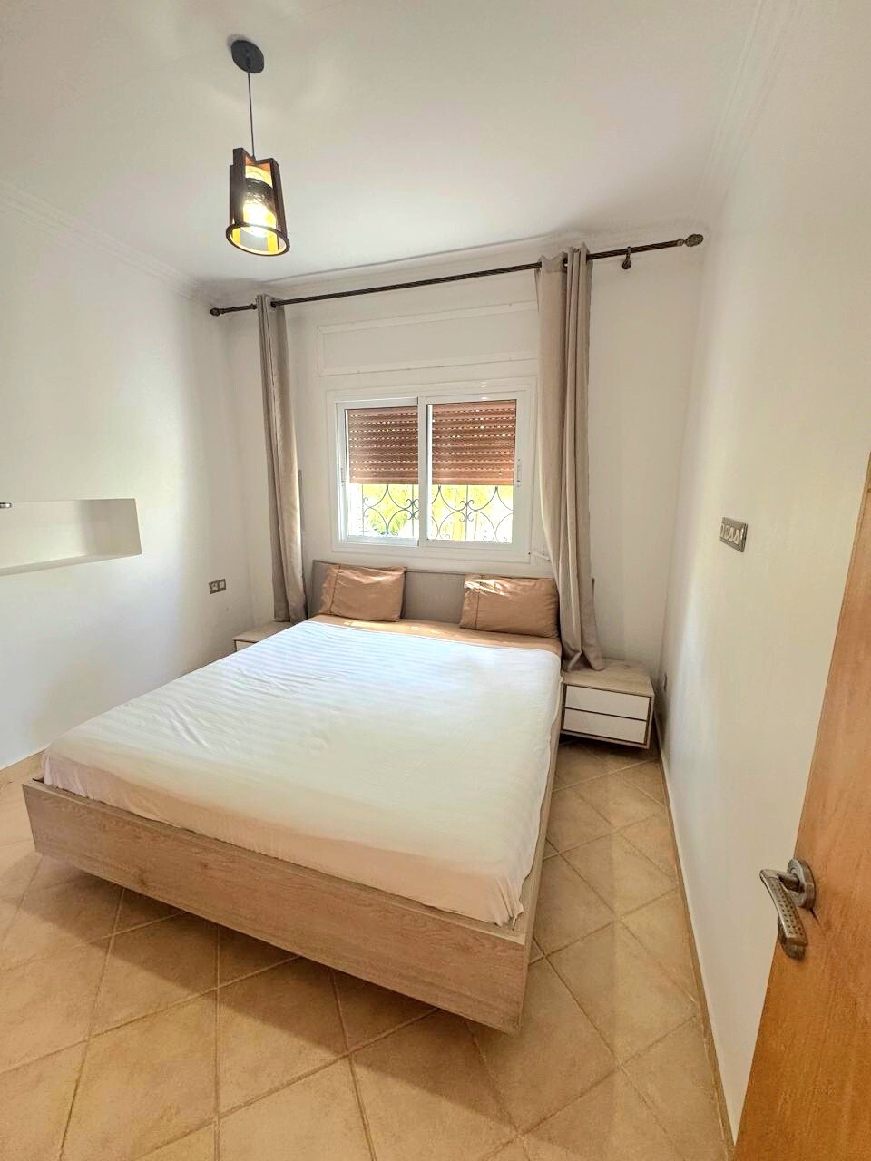 საძინებელი 1