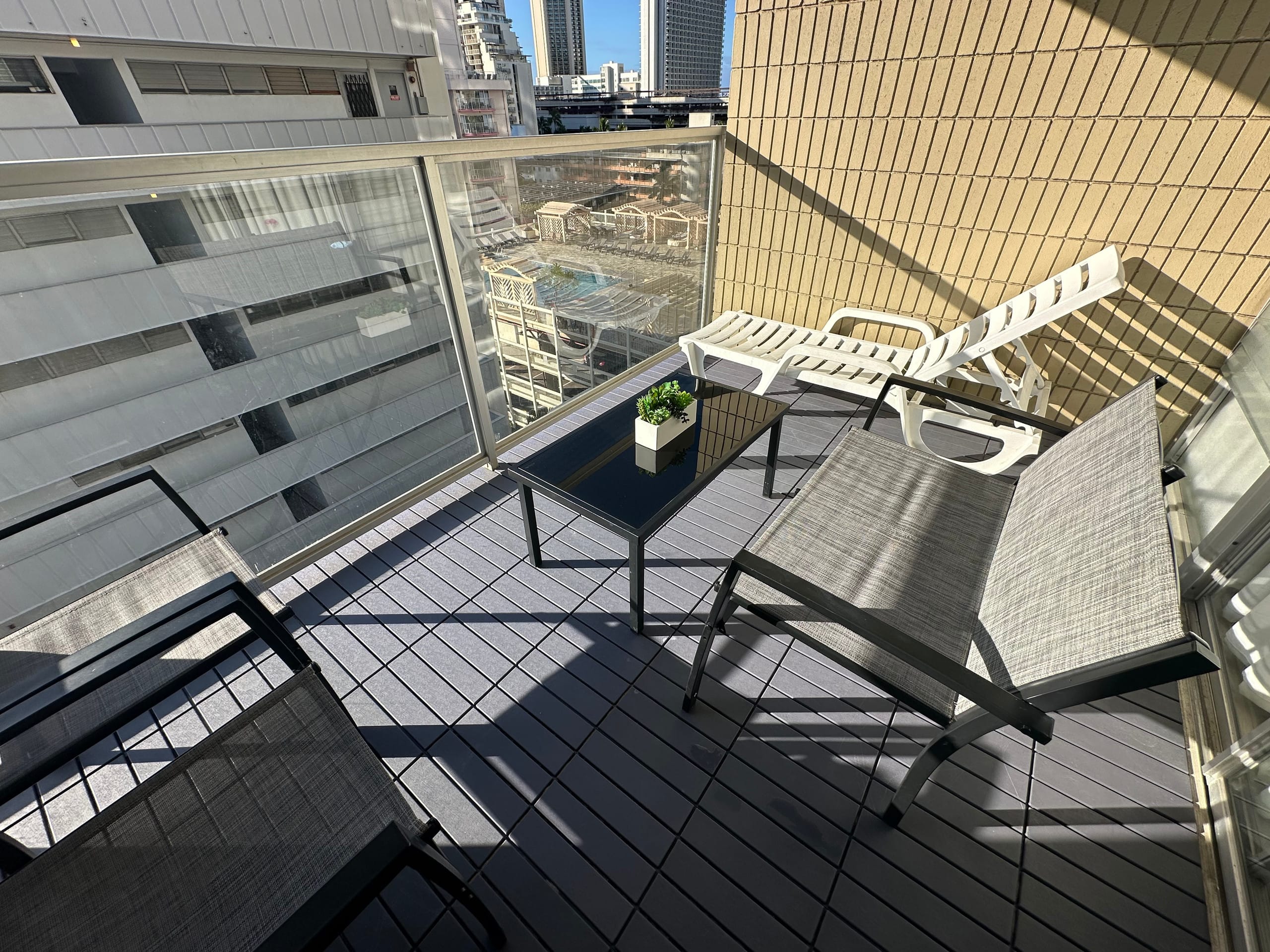 1 BR Apt In Waikiki with Canal & Mountain View - Image 19