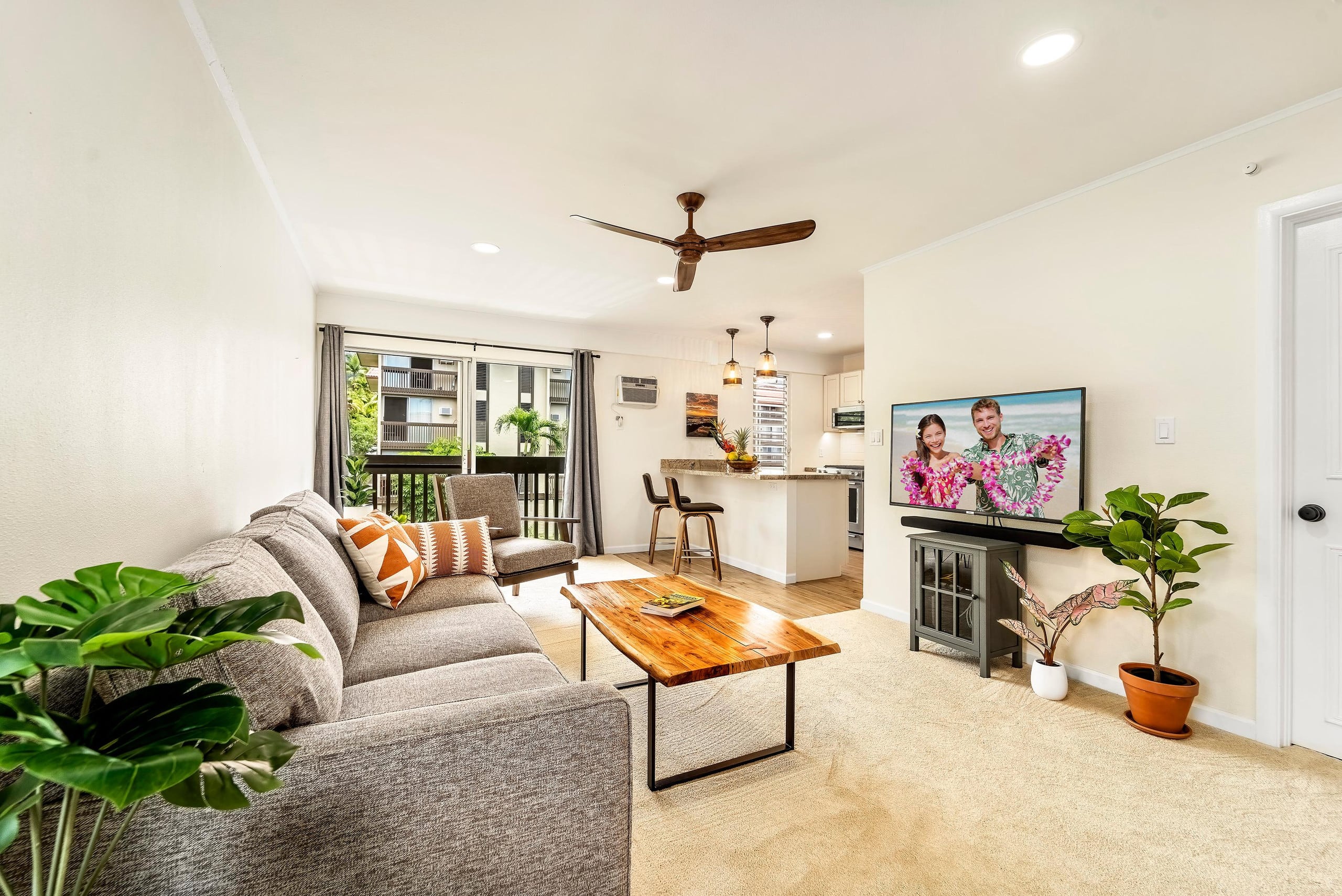 Condo in Kailua-Kona · ★4.82 · 1 bedroom · 1 bed · 1 bath - Image 2