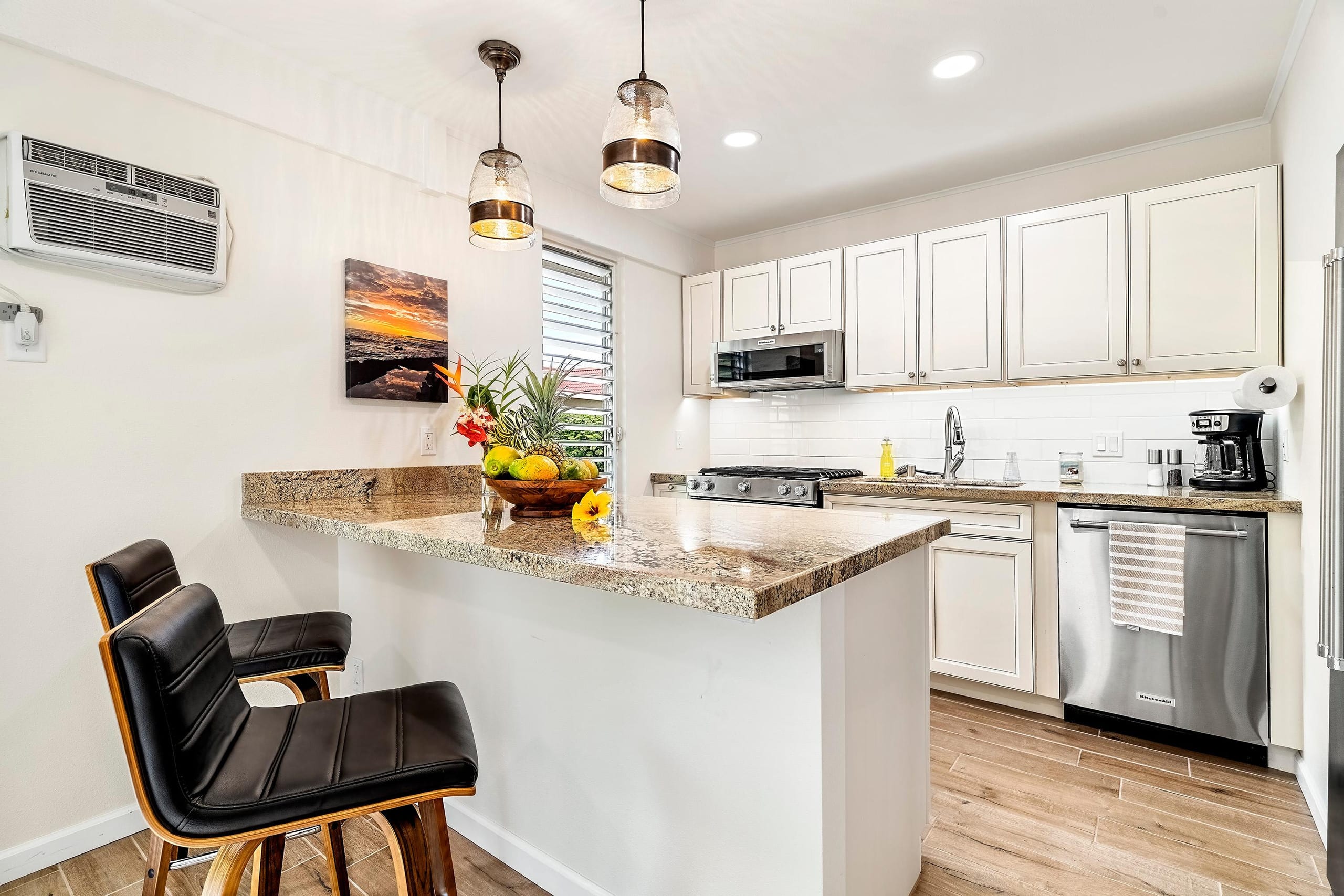 Condo in Kailua-Kona · ★4.82 · 1 bedroom · 1 bed · 1 bath - Image 4