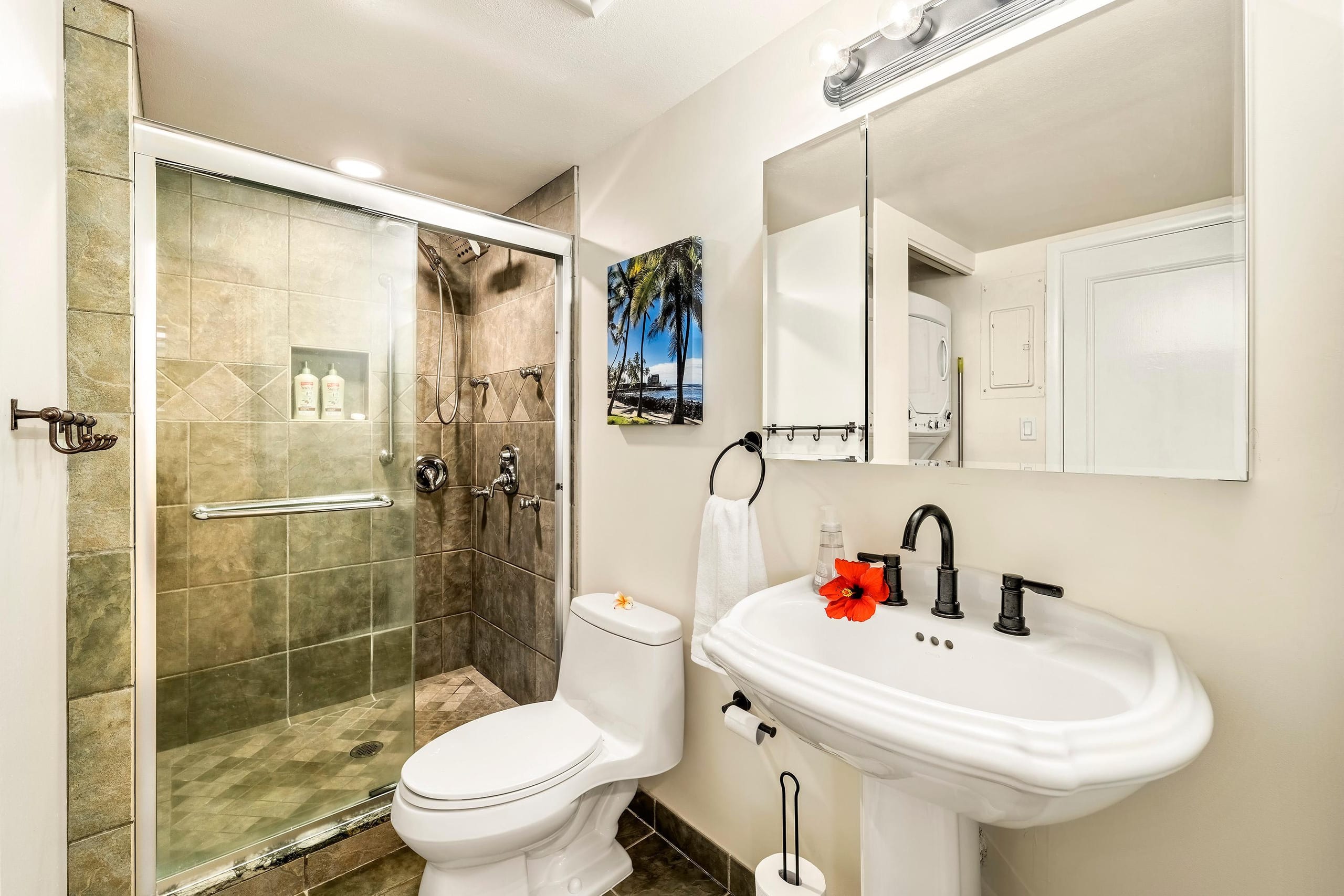 Condo in Kailua-Kona · ★4.82 · 1 bedroom · 1 bed · 1 bath - Image 9
