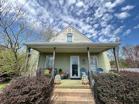 Dog-Friendly Home | Bedroom on primary + Full AC