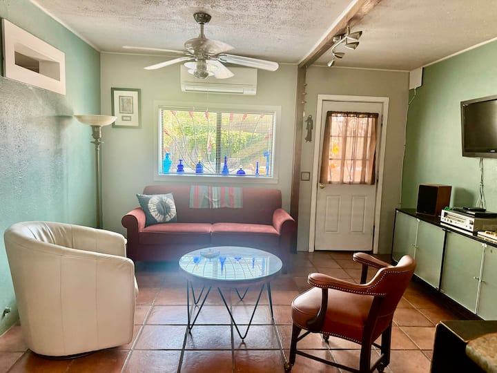 Charming Guest House Near Downtown, Uofa - Tucson
