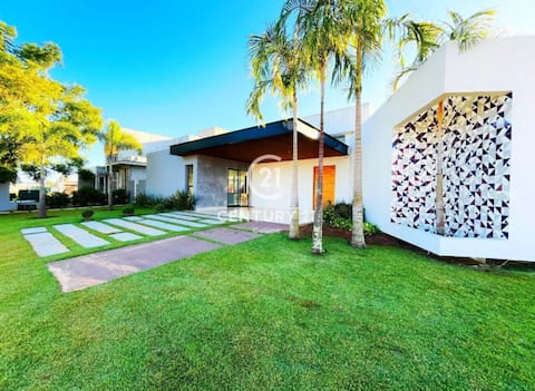 Casa de Campo 4 En-suites w/Air-con., Fireplace, Heated Pool