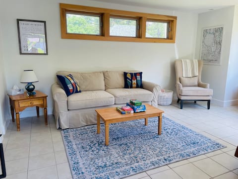 Successful Airbnb property: Fun family Sebago Lake house in Steep Falls