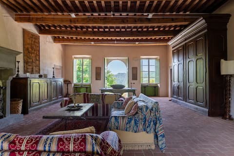 Annuncio Airbnb popolare: Entire Villa Barsocchini a Lucca