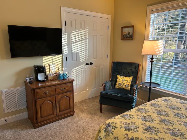 The Frances Room - Greenville, NC