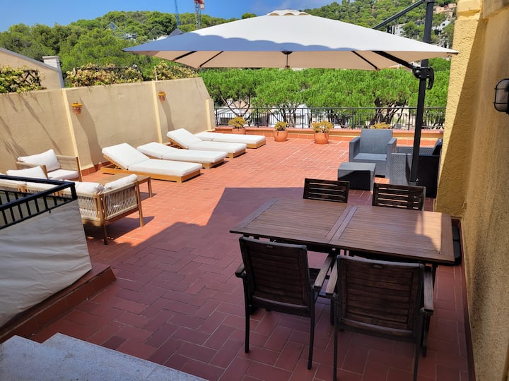 2 Min To Beach: Huge 80m² Terrace + Free Parking - Tamariu