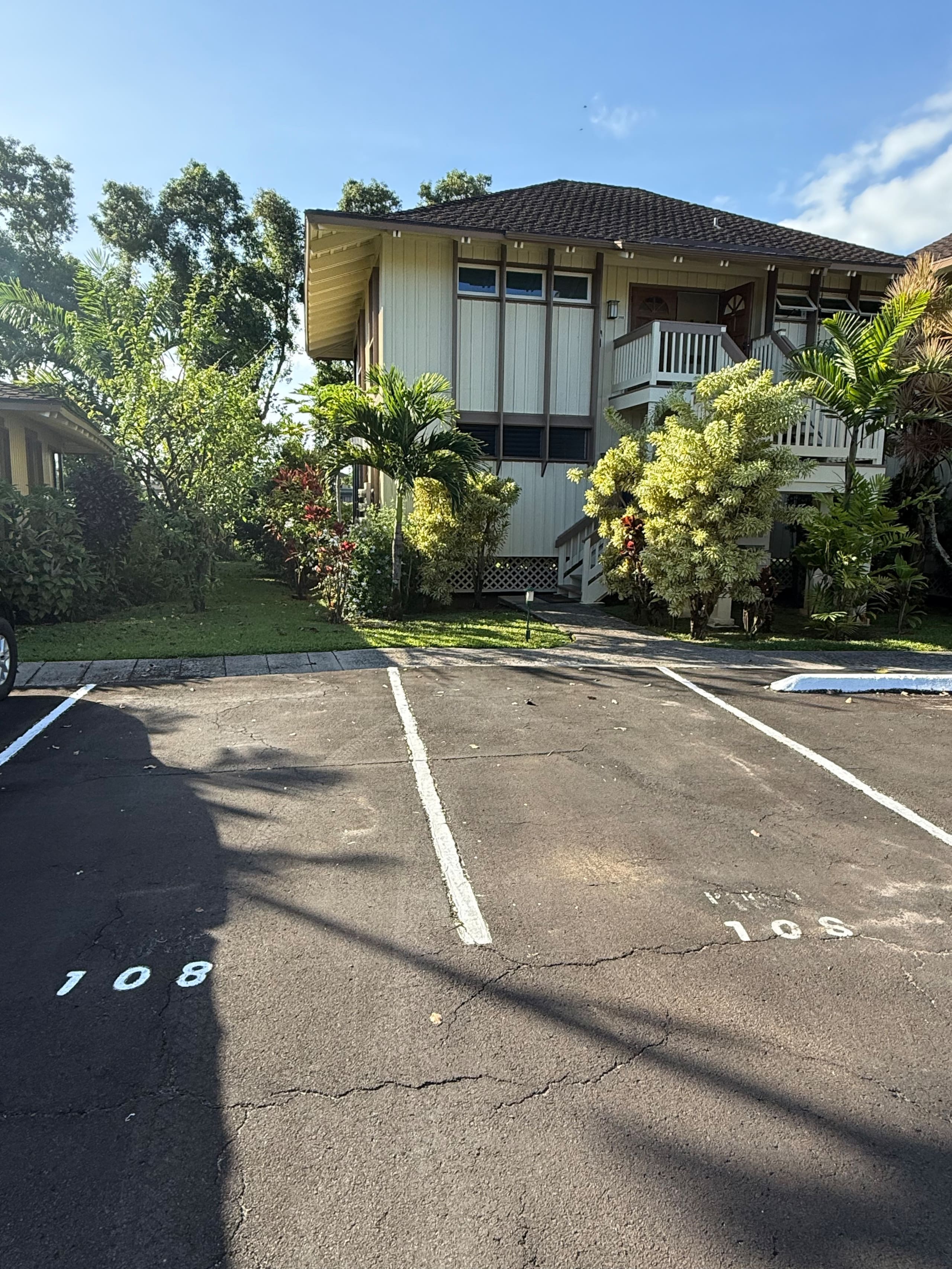 Condo in Princeville · ★4.67 · Studio · 2 beds · 1 private bath - Image 14