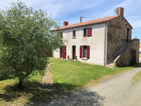 Country house 10 minutes from the sea