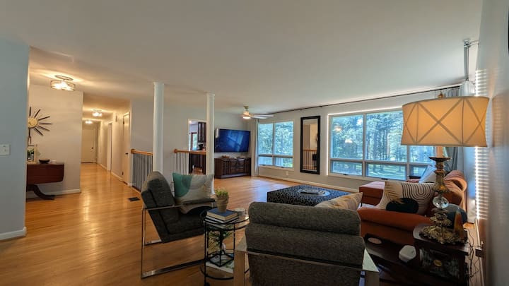 Shallow Water Mid-century Lakeside - Scottsboro, AL