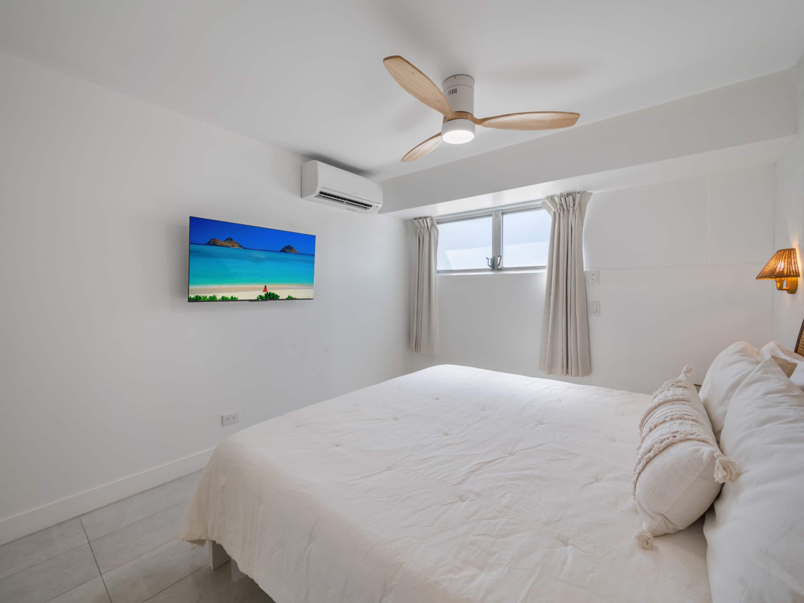 Condo in Honolulu · ★4.9 · 3 bedrooms · 4 beds · 2 private baths - Image 21