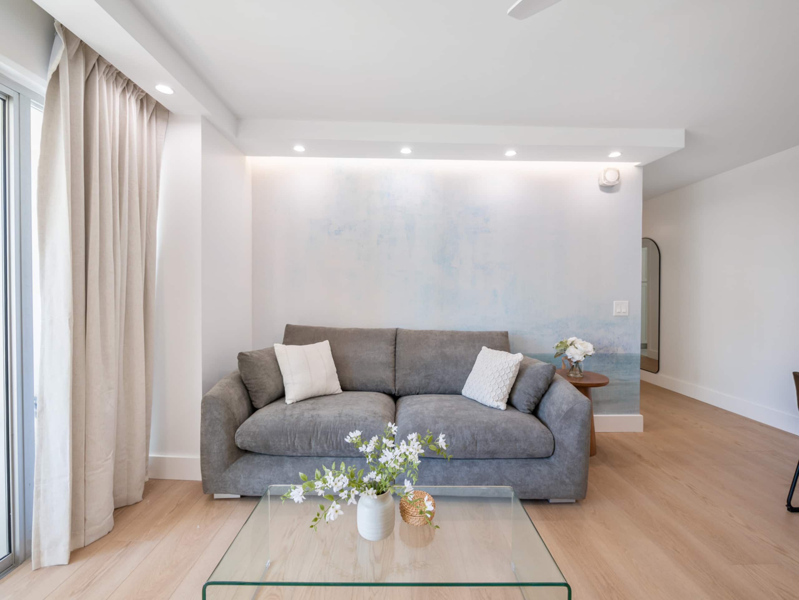 Condo in Honolulu · ★4.9 · 3 bedrooms · 4 beds · 2 private baths - Image 8