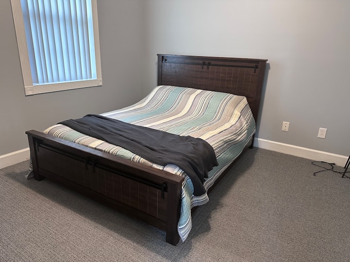 Nueva plataforma de cama, estable y cómoda