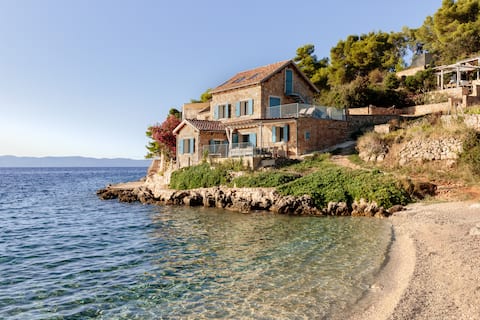 La Villa Bleue | Secluded Hvar Beach House