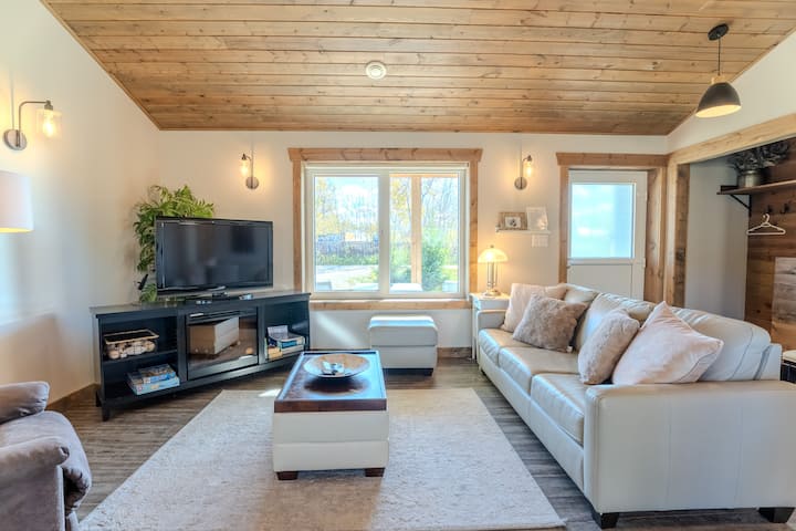 Modern Cabin Getaway - #7 - Manitoba