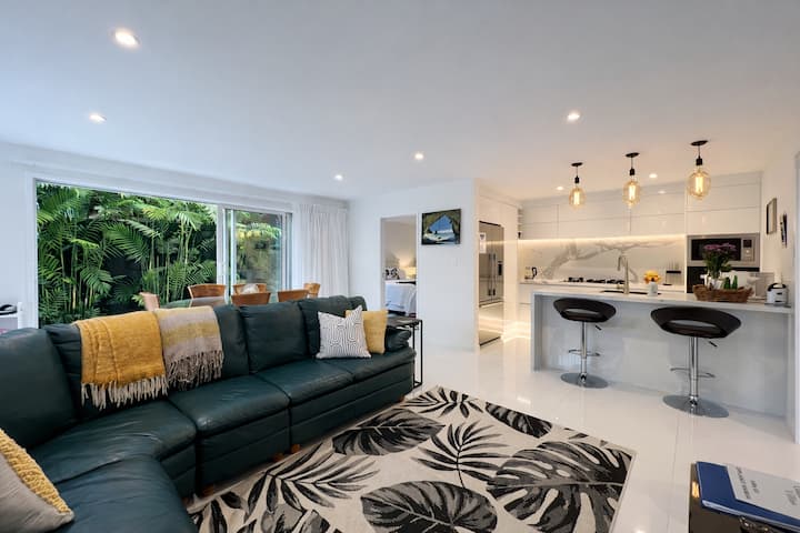 Luxury 3 Bedroom Villa (Villa 5b) - Auckland