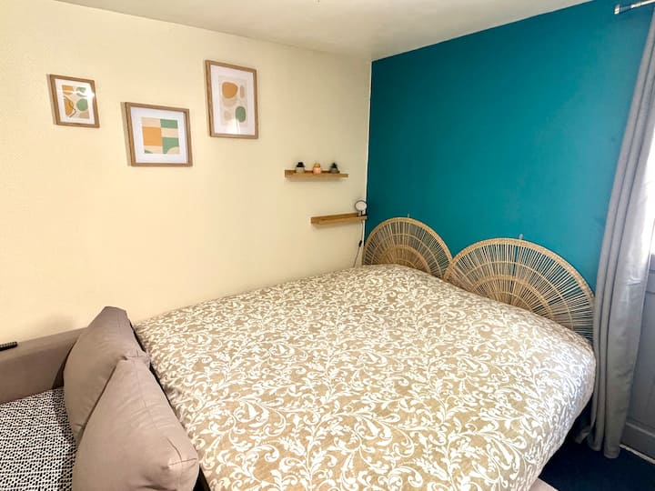 Ambienti i dhomës së gjumit