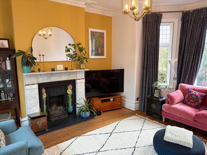 Didsbury House Fully Equipped For Family Getaway - Altrincham