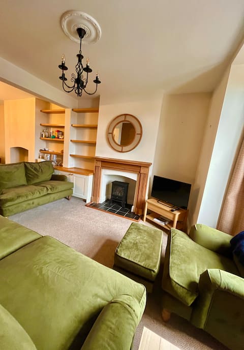 Popular Airbnb listing: Hidden Gem in Stamford with parking in Stamford