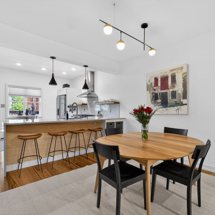 Pristine & Modern Downtown Condo - Bloomington, IN