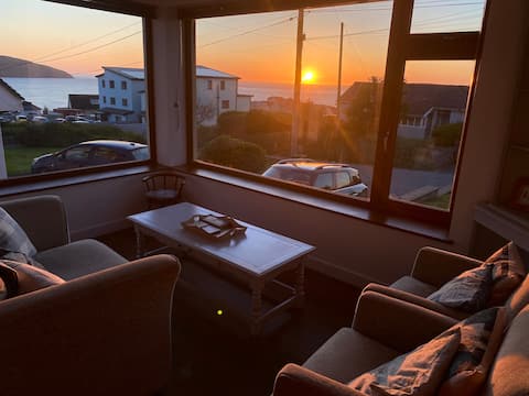 Spacious Coastal Gwbert Holiday Rental