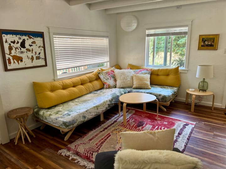 Coastal Forest Cabin, Kitchen, Quiet & Private - Oregon