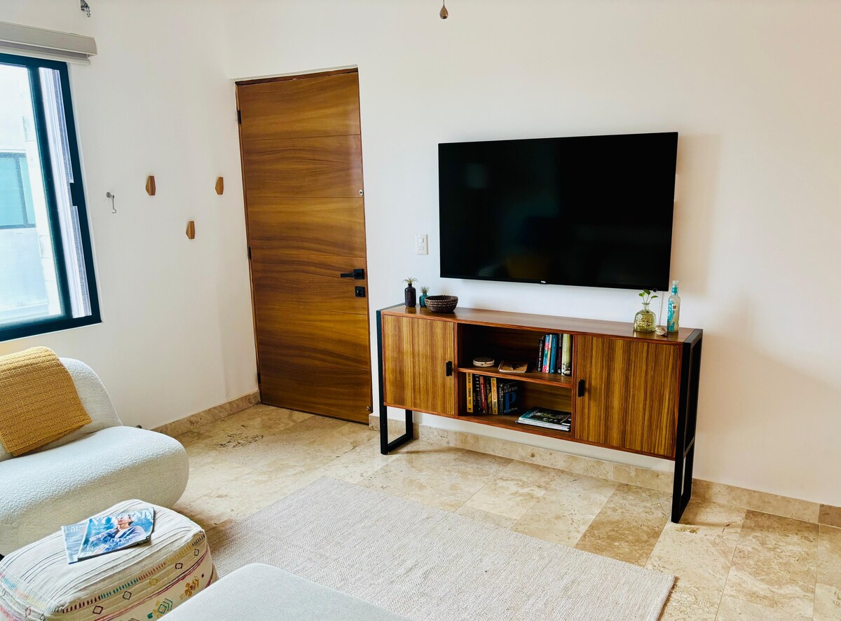 Popular Airbnb listing: Amazing Ocean View Steps to Beach and Restaurants in Pescadores