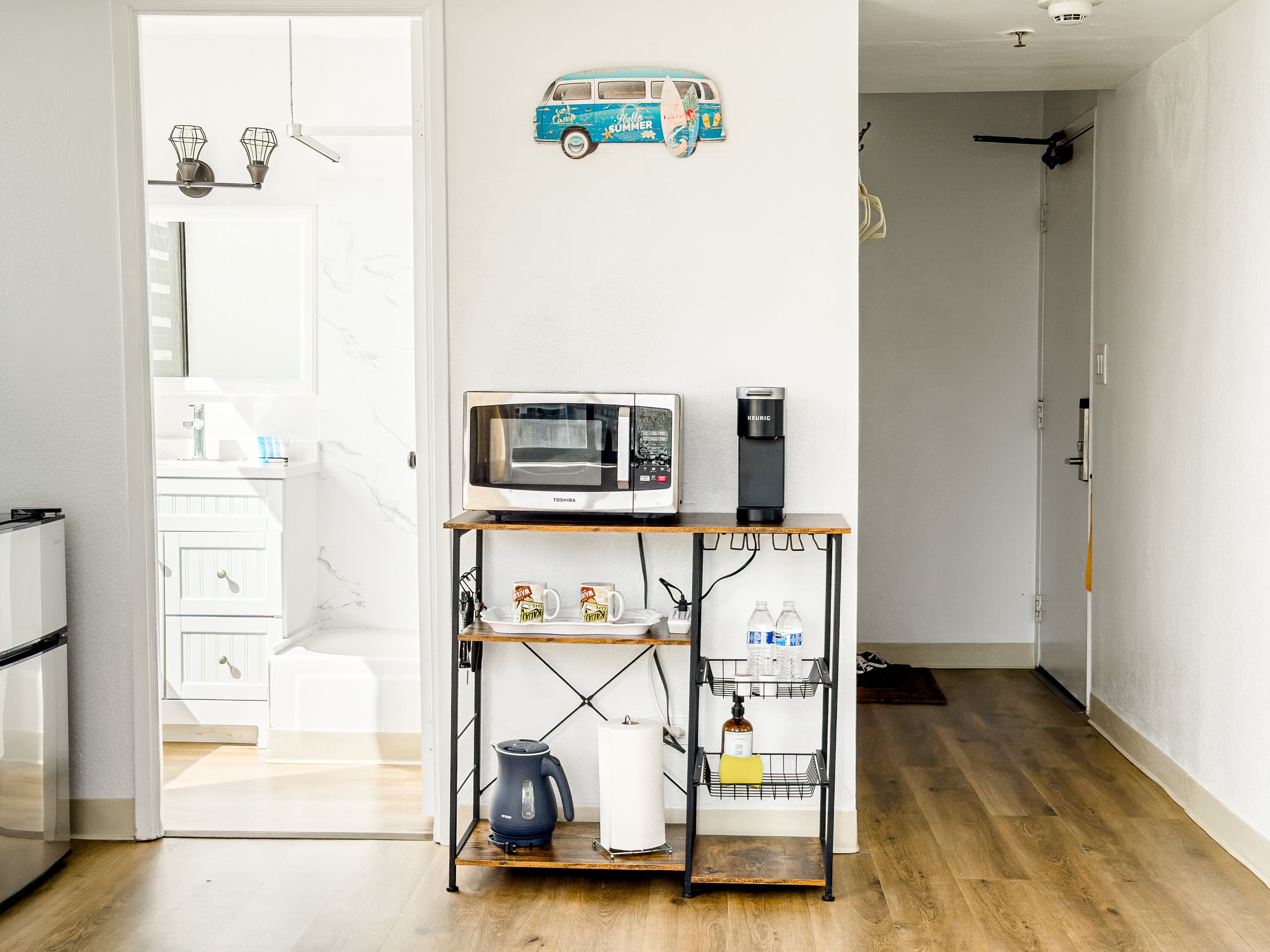 Condo in Honolulu · ★4.74 · Studio · 1 bed · 1 bath - Image 4