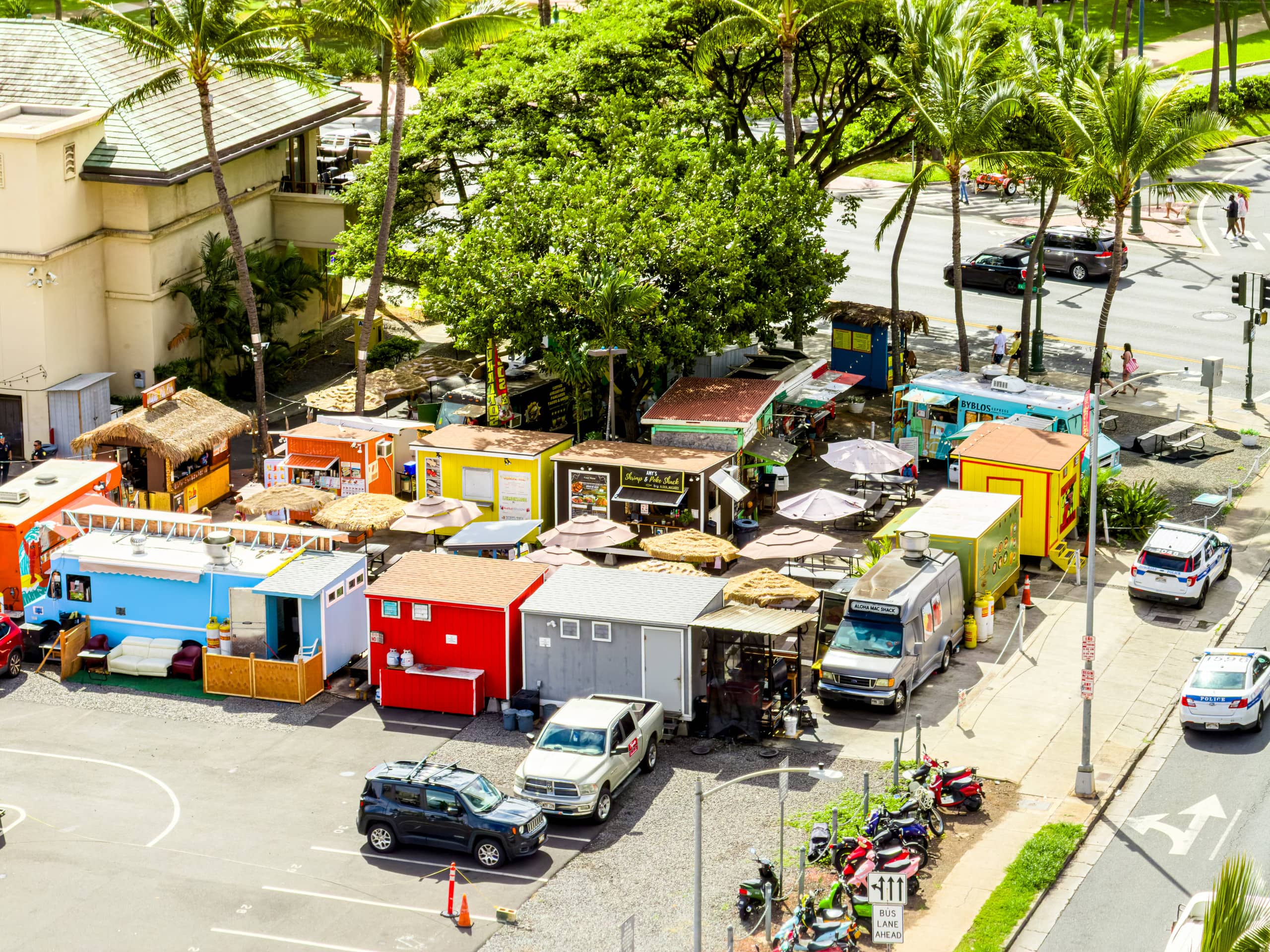 Condo in Honolulu · ★4.74 · Studio · 1 bed · 1 bath - Image 20