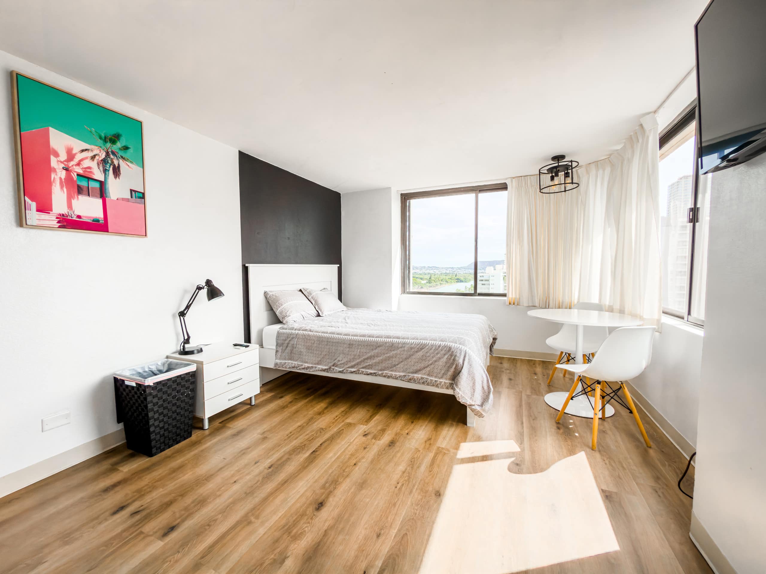 Condo in Honolulu · ★4.74 · Studio · 1 bed · 1 bath - Image 1