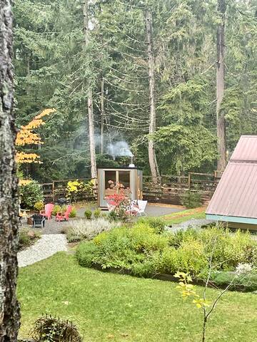 The Perfectly Peaceful Wildflower house gallery image 2