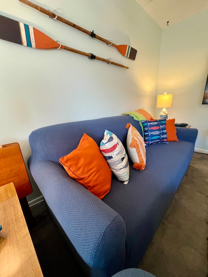Charming 2br~ Private Patio~steps Away From Beach! - Fenwick Island, DE