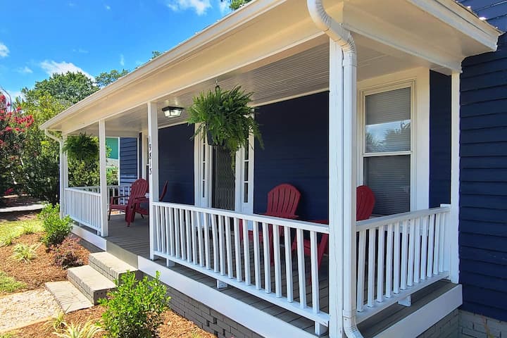 Downtown Cottage With Fenced Yard - Davidson, NC