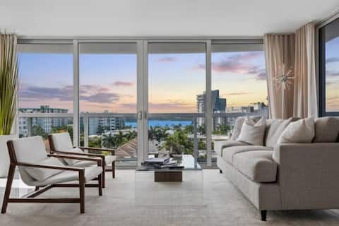 Designer 3BR Penthouse Rooftop pool Walk to beach