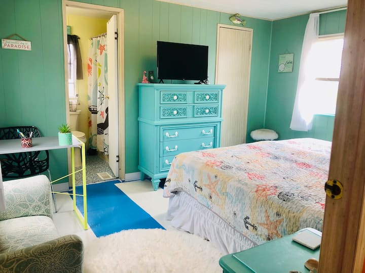 Televisheni mahiri na bafu kuu zimeambatishwa 