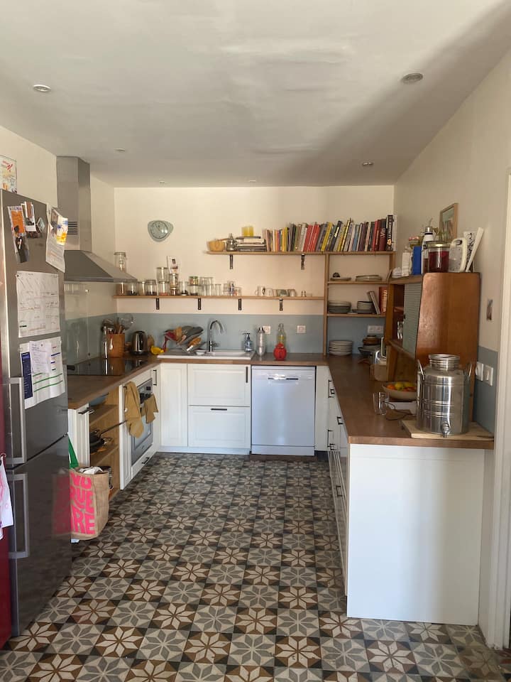 Sète Appartement Central, Calme Et Familial - Sète