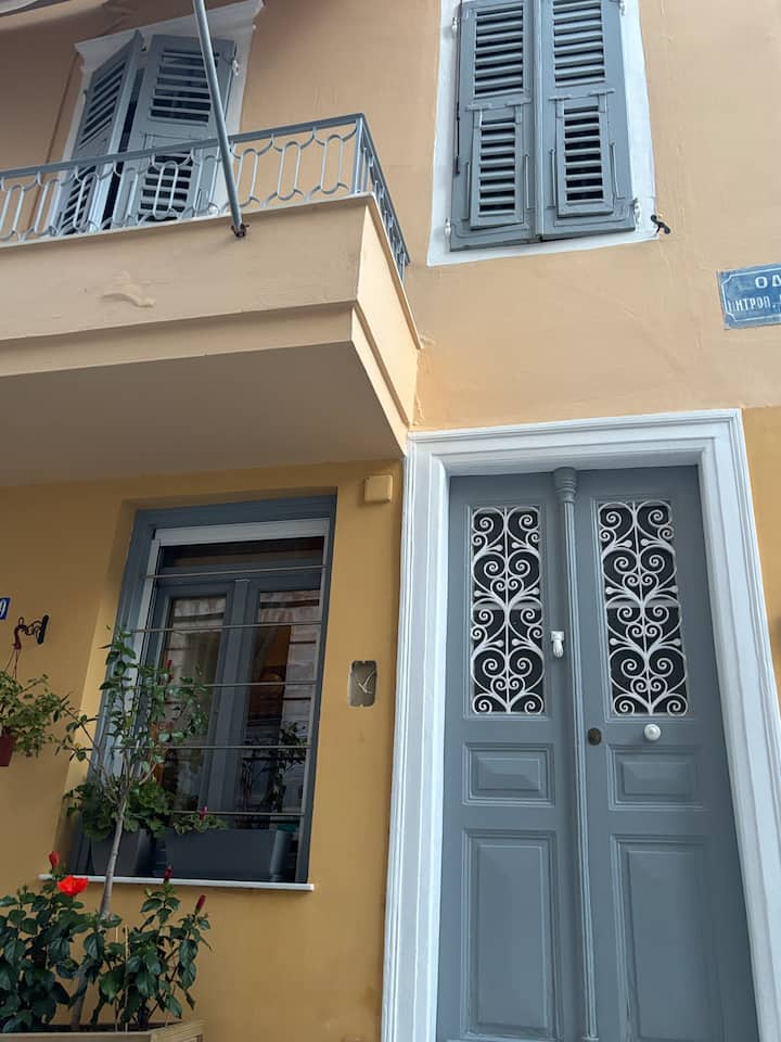 House next to Ermoupolis Town Hall